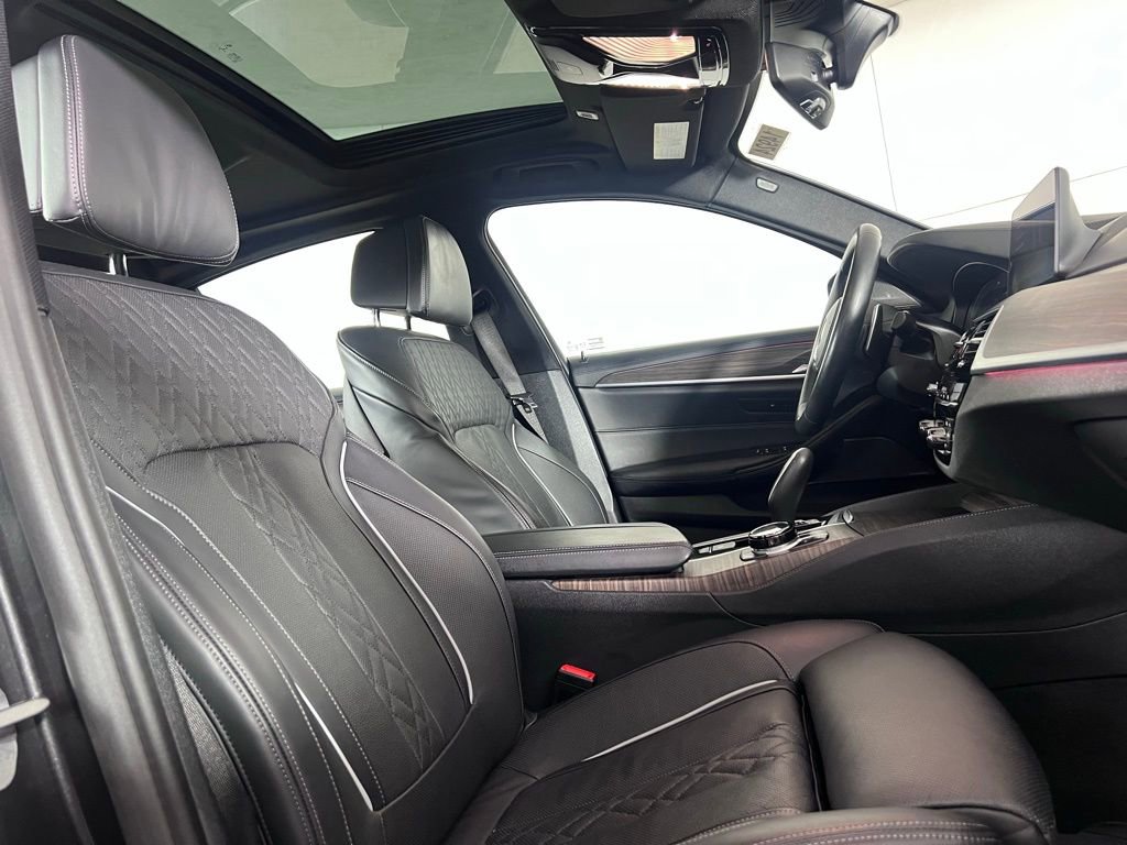 Used 2020 BMW 540i xDrive w/ M Sport Package image 20