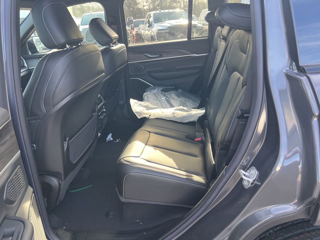 New 2026 Jeep Grand Cherokee Limited image 19