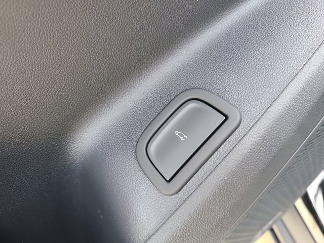 New 2026 Chevrolet Traverse LT image 19