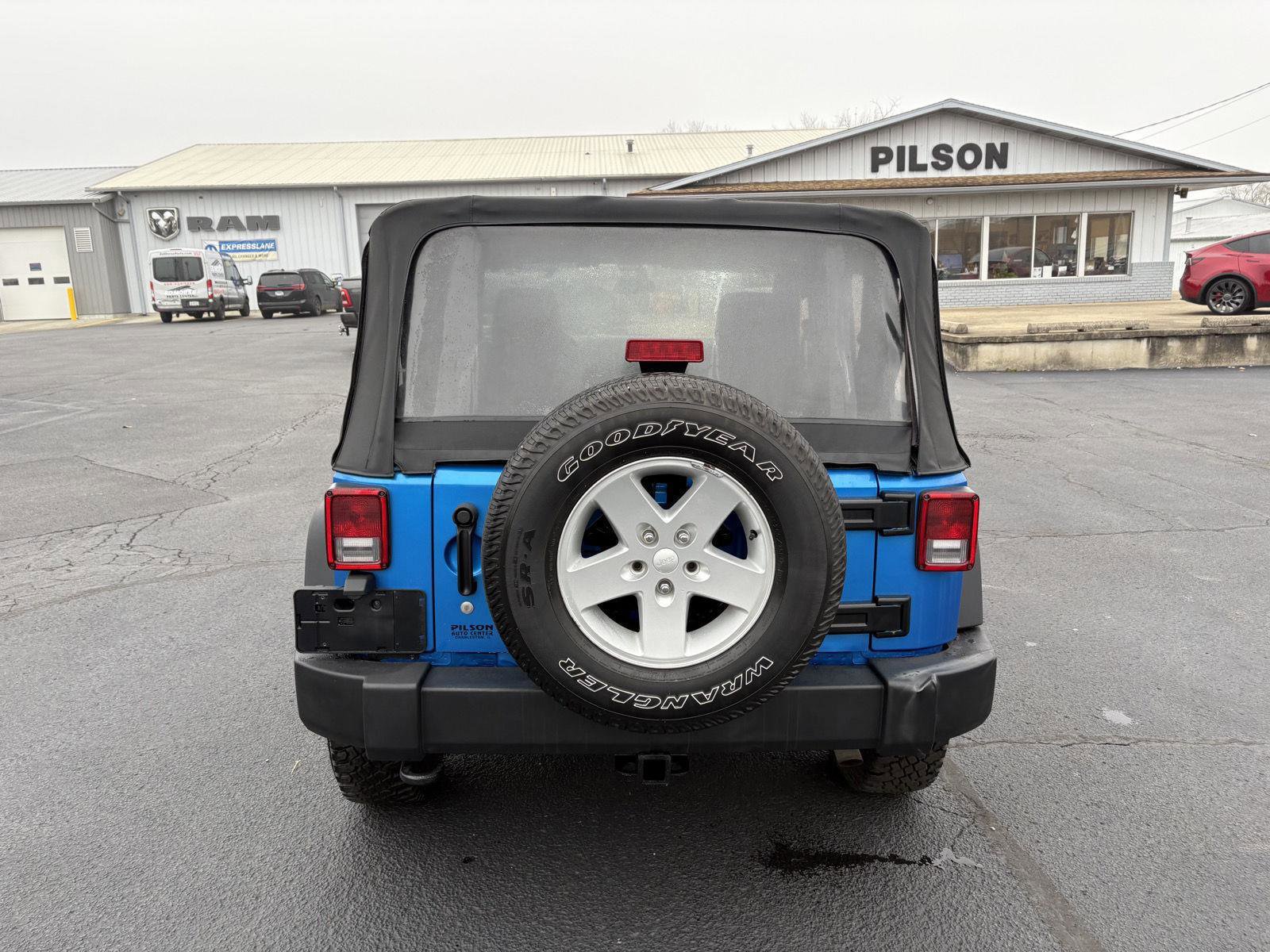 Used 2016 Jeep Wrangler Sport w/ Connectivity Group image 12