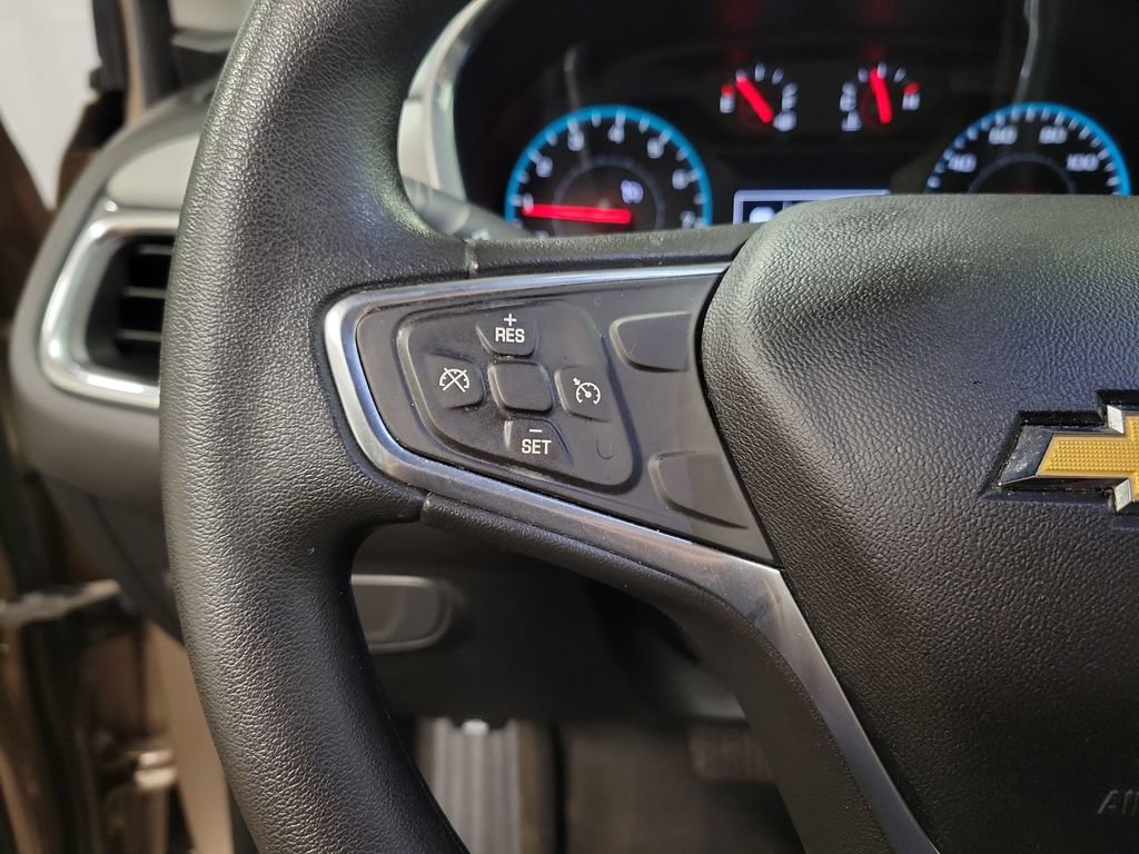 Used 2018 Chevrolet Equinox LS FWD image 24