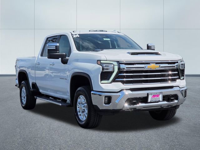 Used 2024 Chevrolet Silverado 3500 LTZ AWD/4WD image 7