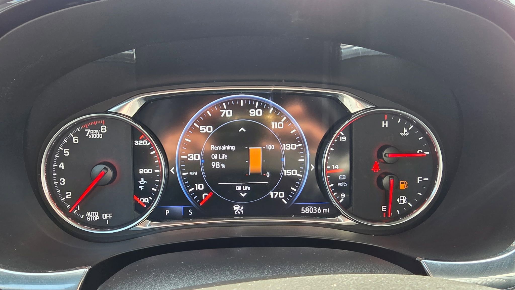 Used 2023 Chevrolet Traverse Premier w/ Redline Edition FWD image 9