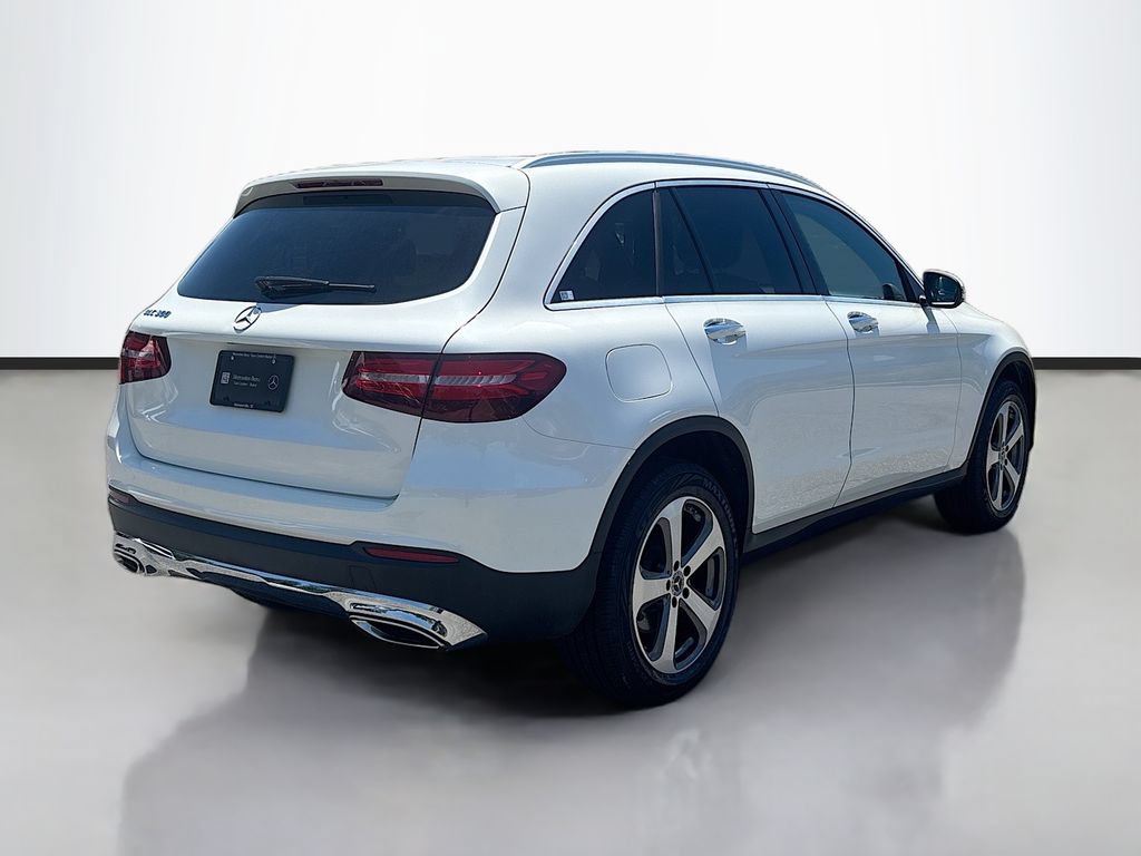 Used 2018 Mercedes-Benz GLC 300 w/ Multimedia Package image 3
