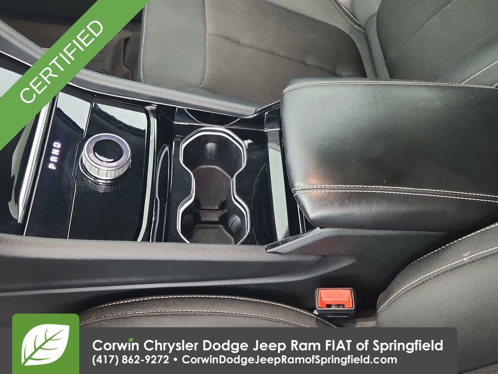 Used 2023 Jeep Grand Cherokee Laredo AWD/4WD image 27