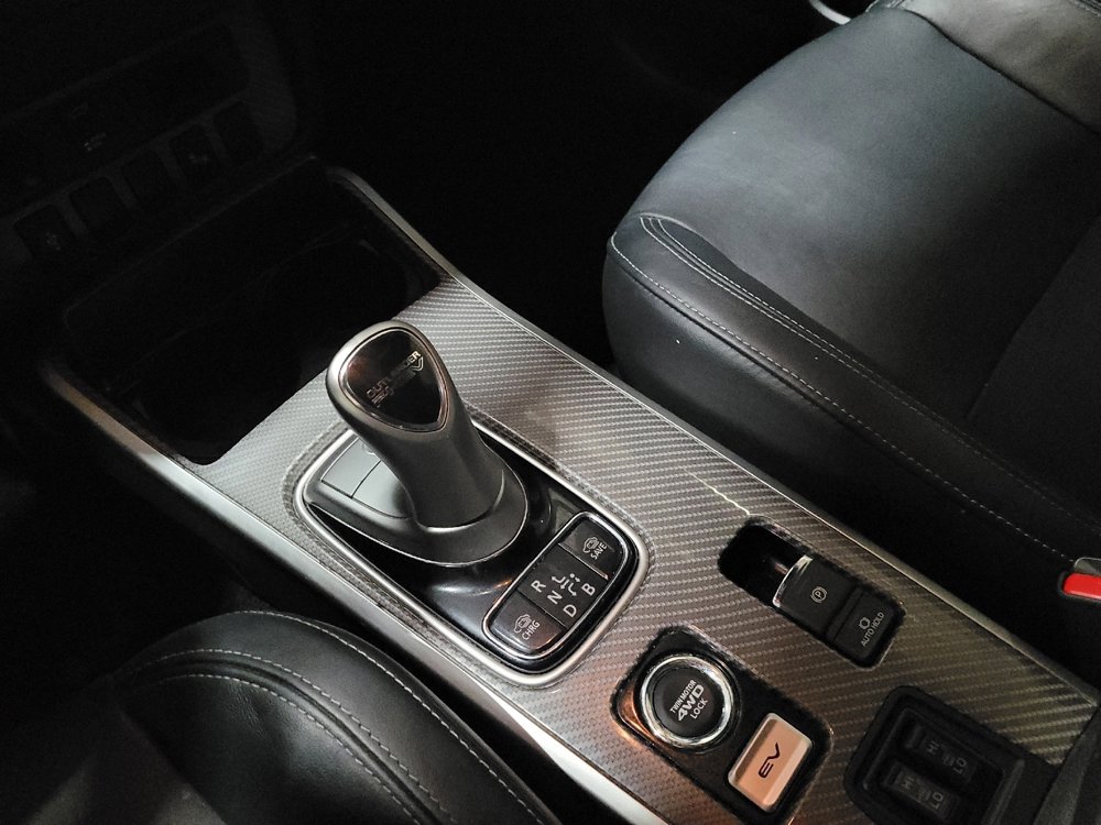 Used 2019 Mitsubishi Outlander SEL image 26