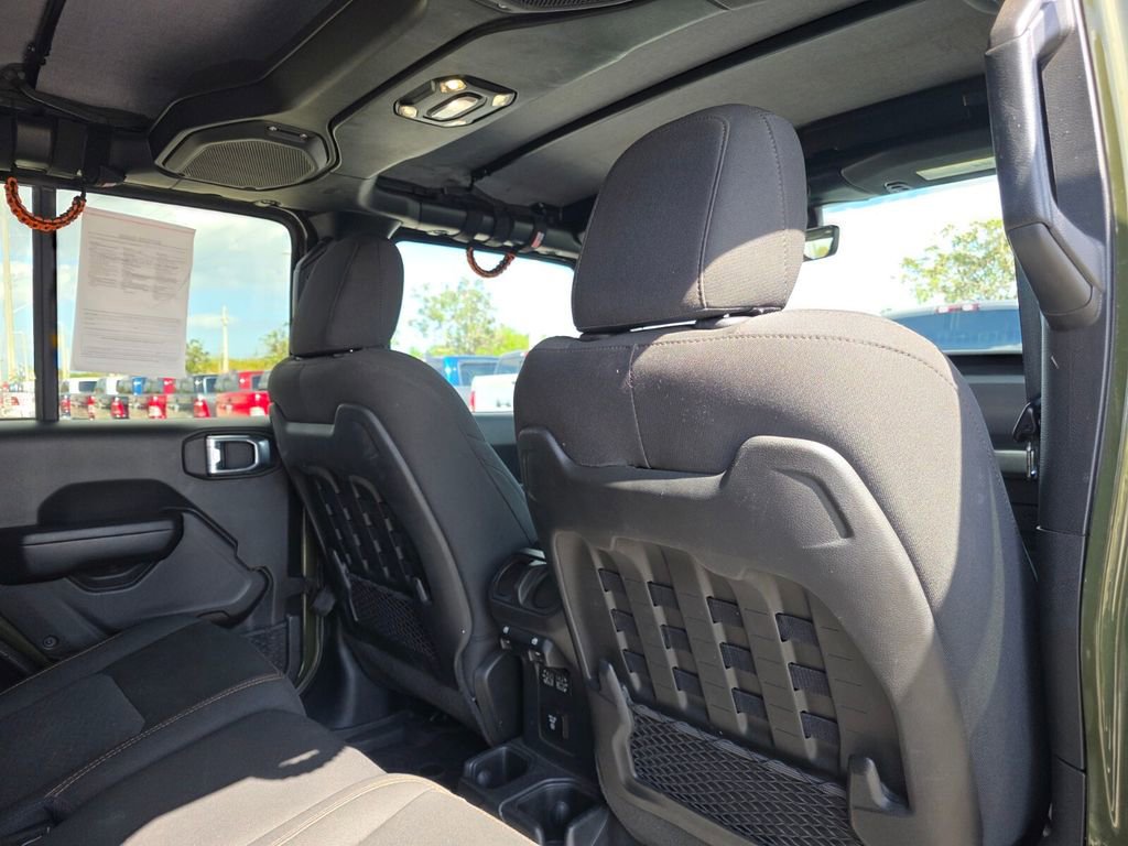 Used 2023 Jeep Gladiator Mojave image 12