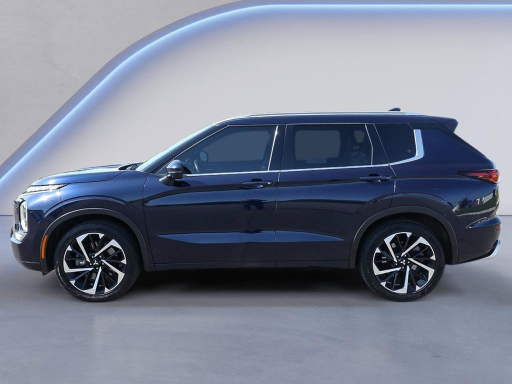 Used 2022 Mitsubishi Outlander SEL AWD/4WD image 2