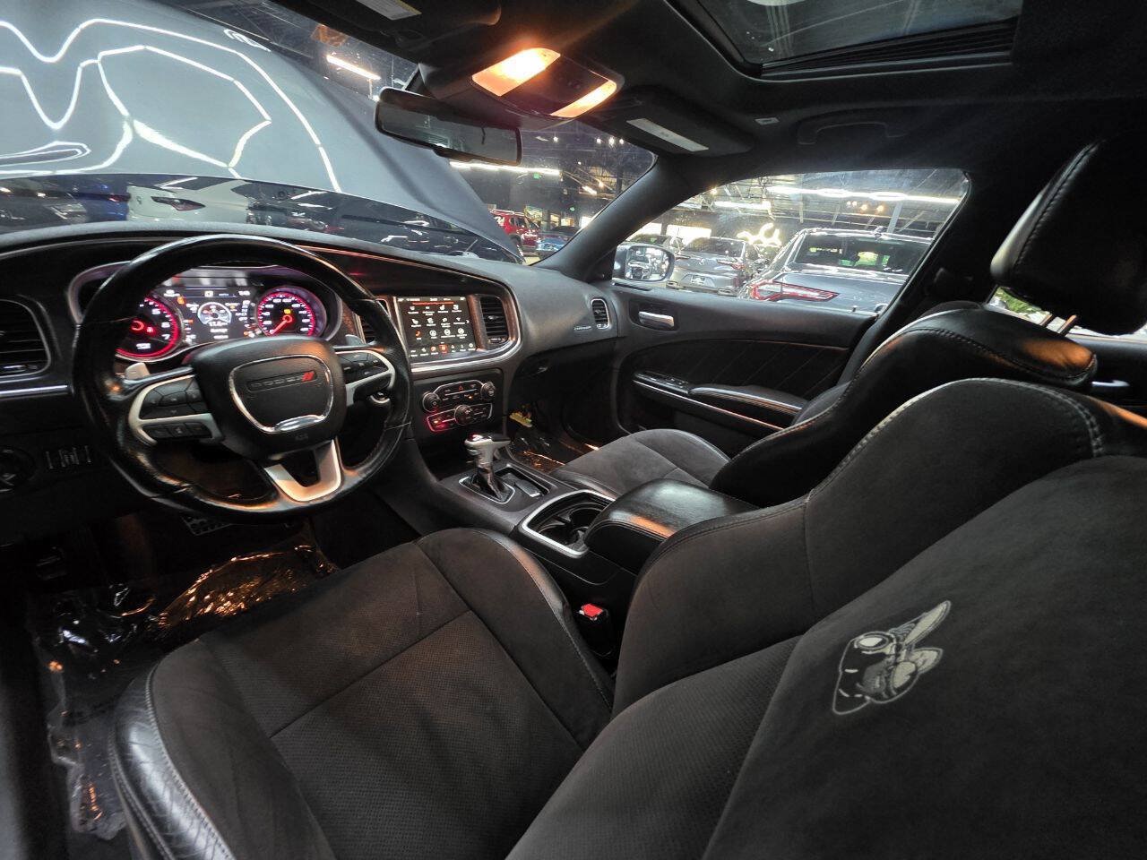 Used 2018 Dodge Charger R/T Scat Pack w/ Dynamics Package RWD image 20