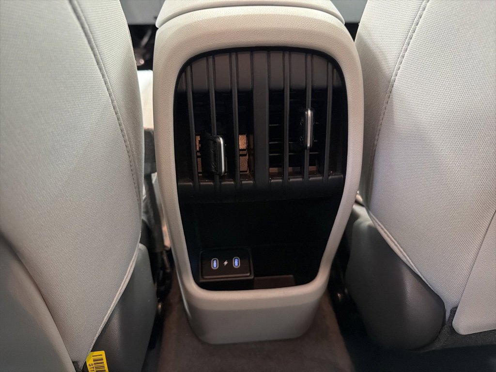 Used 2025 Hyundai Kona SEL image 28