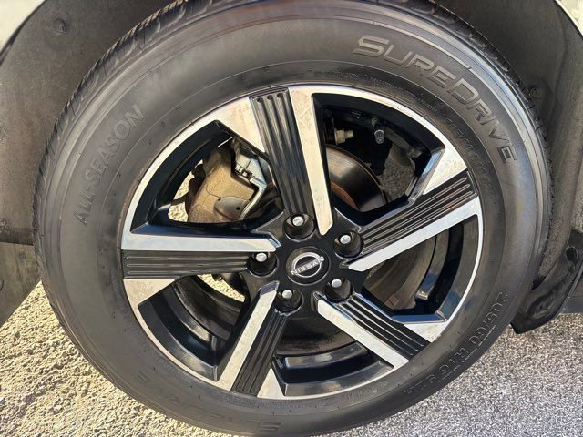 Used 2024 Nissan Sentra SV image 12