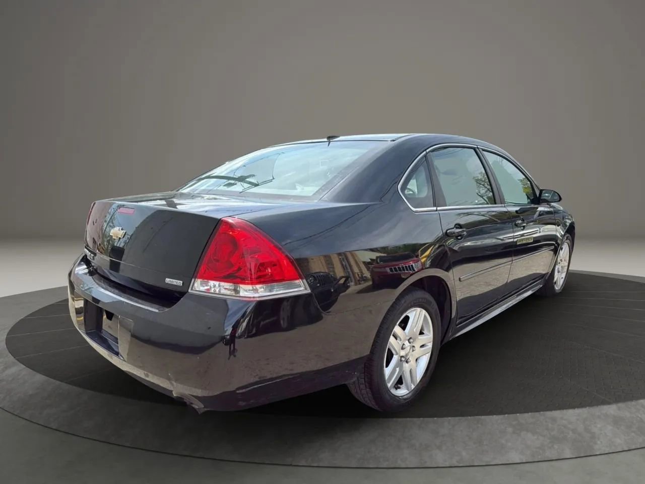 Used 2016 Chevrolet Impala LT image 5