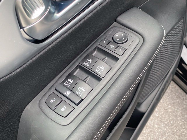 New 2026 Chrysler Pacifica Limited w/ S Appearance Package FWD image 12