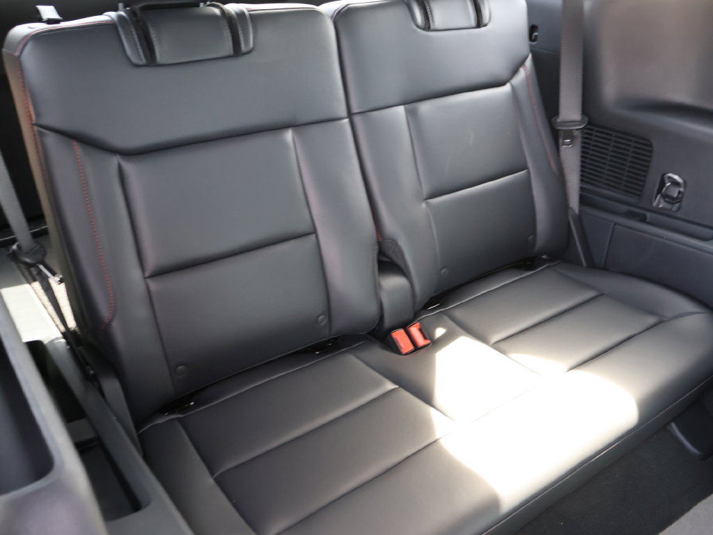 New 2026 Ford Explorer ST-Line AWD/4WD image 14