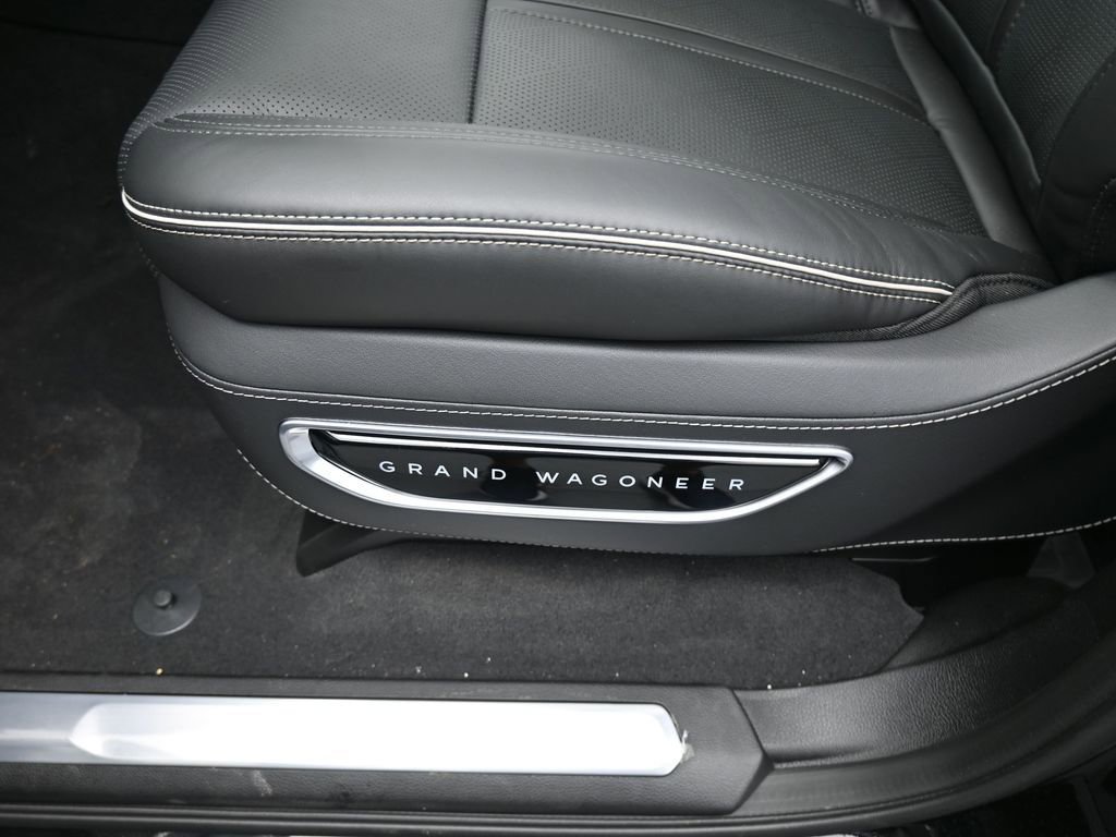 Used 2024 Jeep Grand Wagoneer Series II w/ Quick Order Packagew 28T image 15