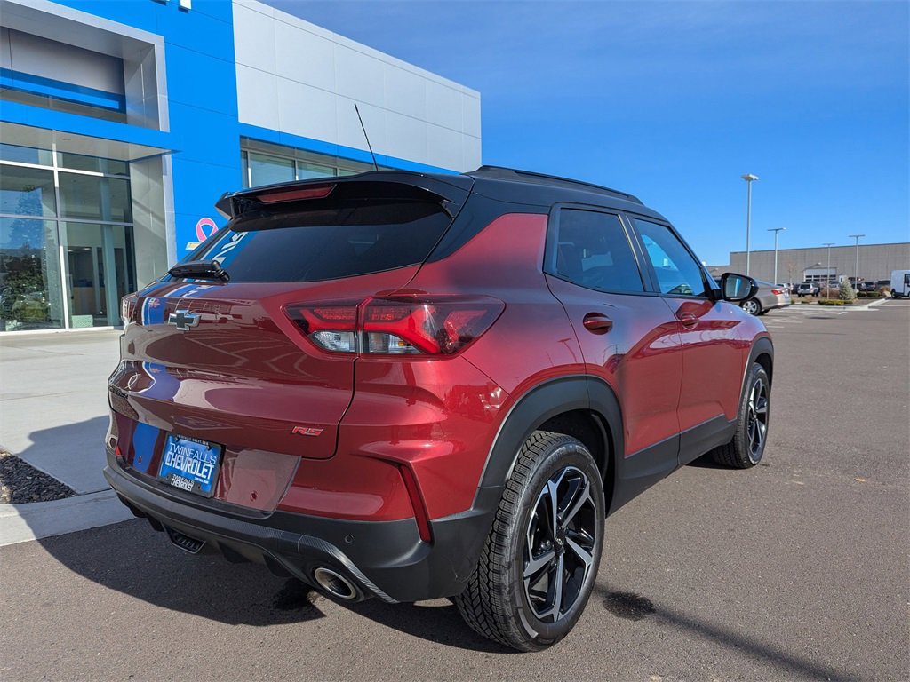 Used 2023 Chevrolet TrailBlazer RS w/ Sun and Liftgate Package image 35