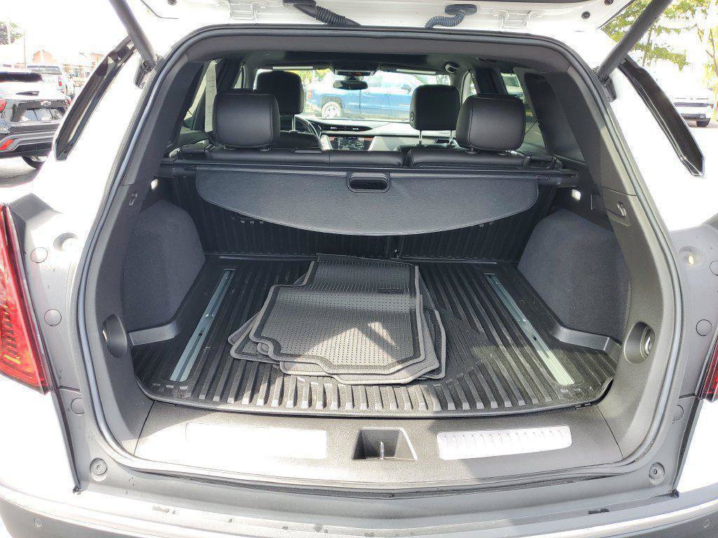 Used 2023 Cadillac XT5 Premium Luxury w/ LPO, Floor Liner Package FWD image 32