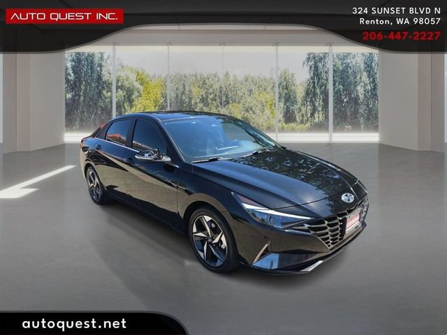 Used 2023 Hyundai Elantra Limited w/ Cargo Package FWD image 3