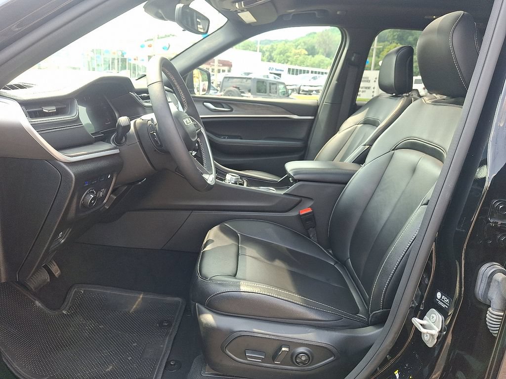Used 2024 Jeep Grand Cherokee Limited 4xe AWD/4WD image 14