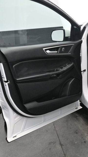 Used 2022 Ford Edge SEL AWD/4WD image 18