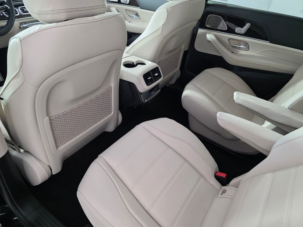 New 2026 Mercedes-Benz GLS 450 4MATIC image 12