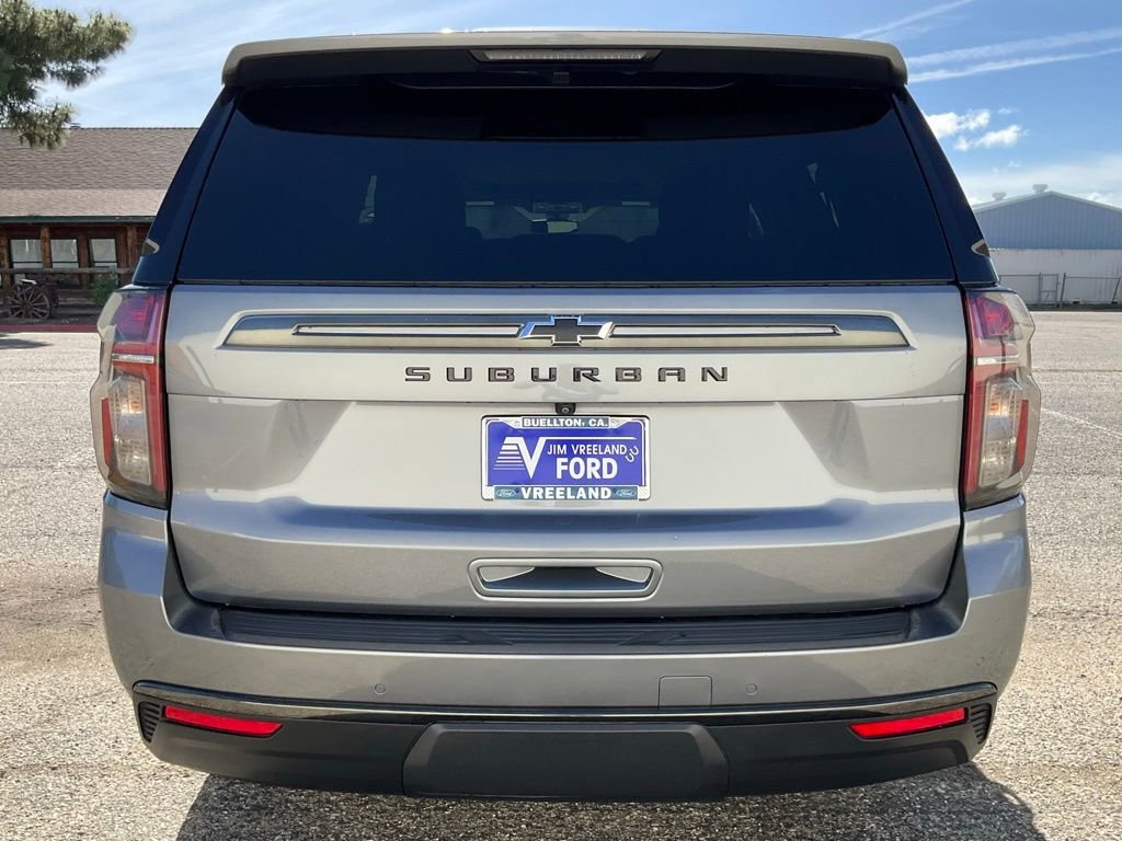 Used 2021 Chevrolet Suburban Z71 w/ Luxury Package image 21