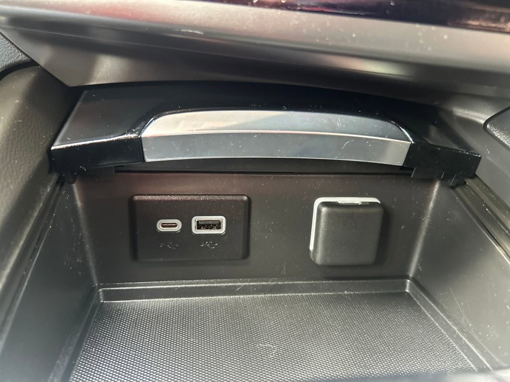 Used 2023 Buick Envision Preferred w/ Sport Touring Package image 34