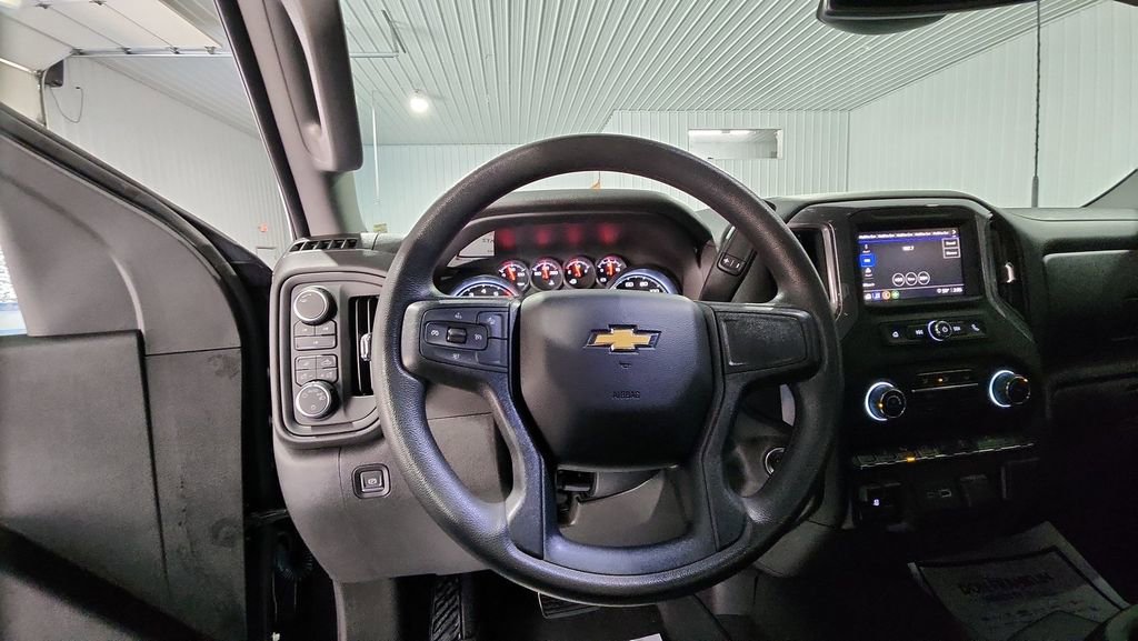 Used 2024 Chevrolet Silverado 2500 Custom w/ Custom Value Package image 18
