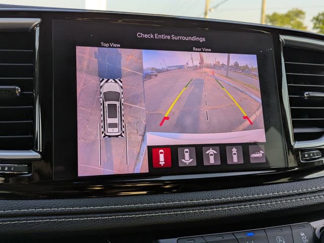 Used 2022 Chrysler Pacifica Limited image 25