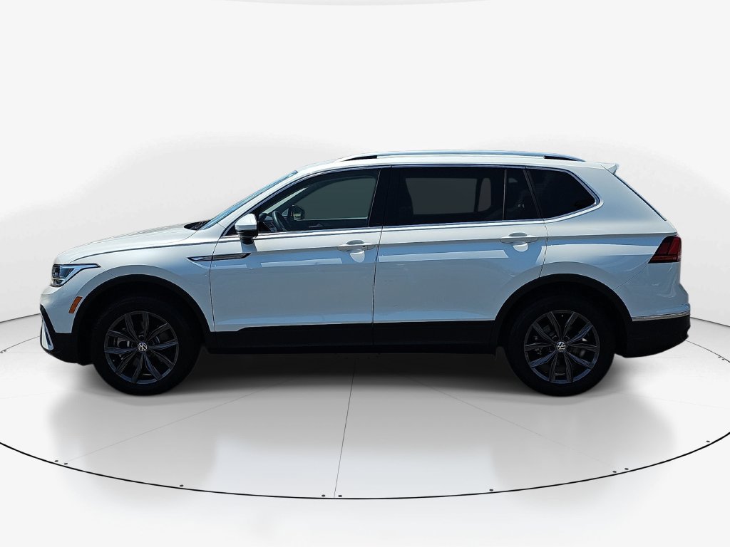Used 2023 Volkswagen Tiguan SE FWD image 10