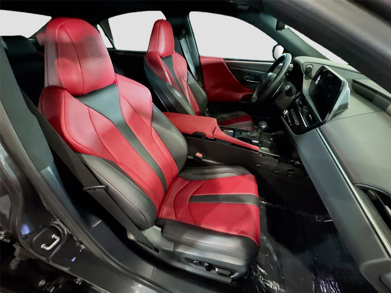 Used 2024 Lexus ES 350 F Sport w/ Accessory Package (Z2) image 10