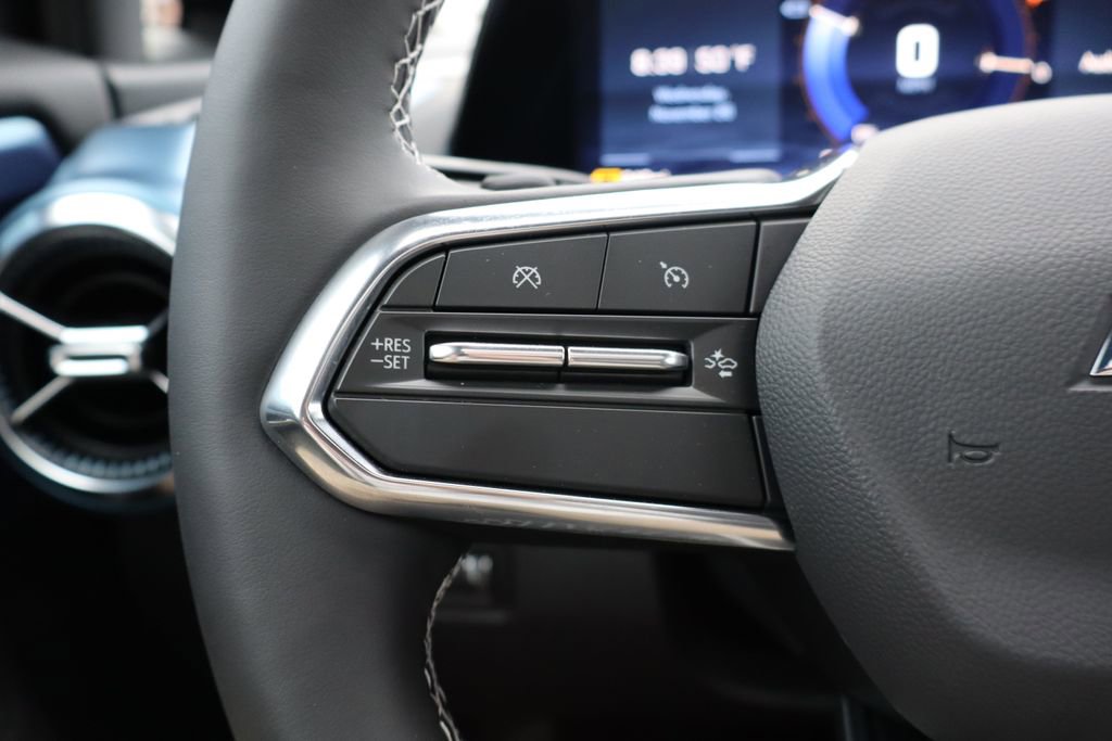 New 2026 Chevrolet Equinox EV LT AWD/4WD image 17