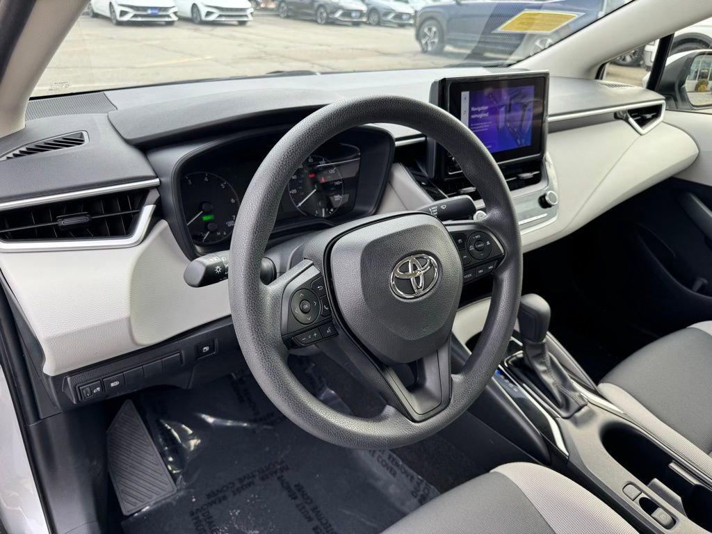 Used 2024 Toyota Corolla LE image 18