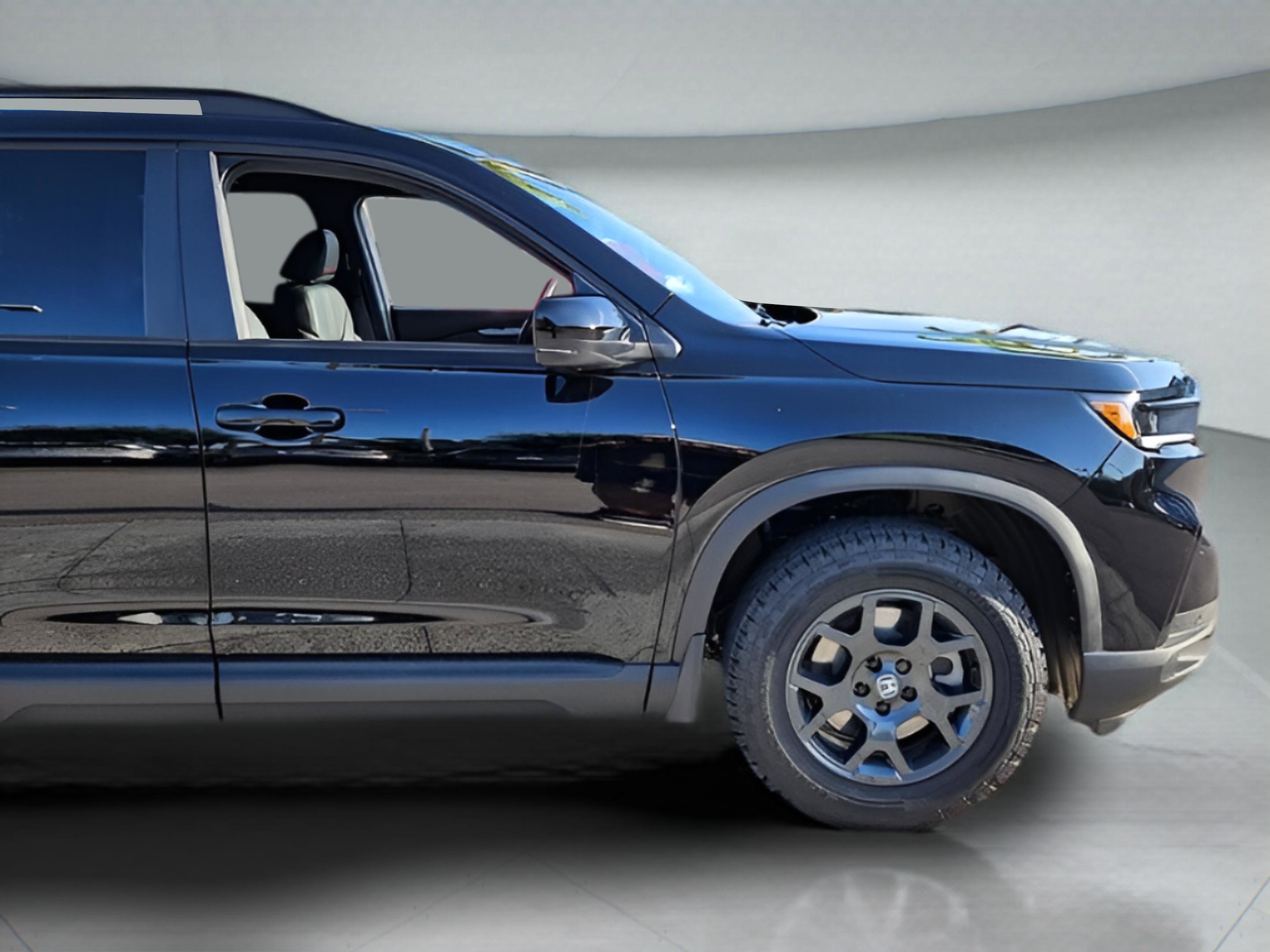New 2025 Honda Pilot TrailSport image 37