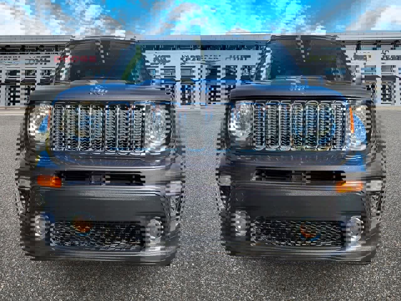 Used 2021 Jeep Renegade Latitude w/ Convenience Group image 3