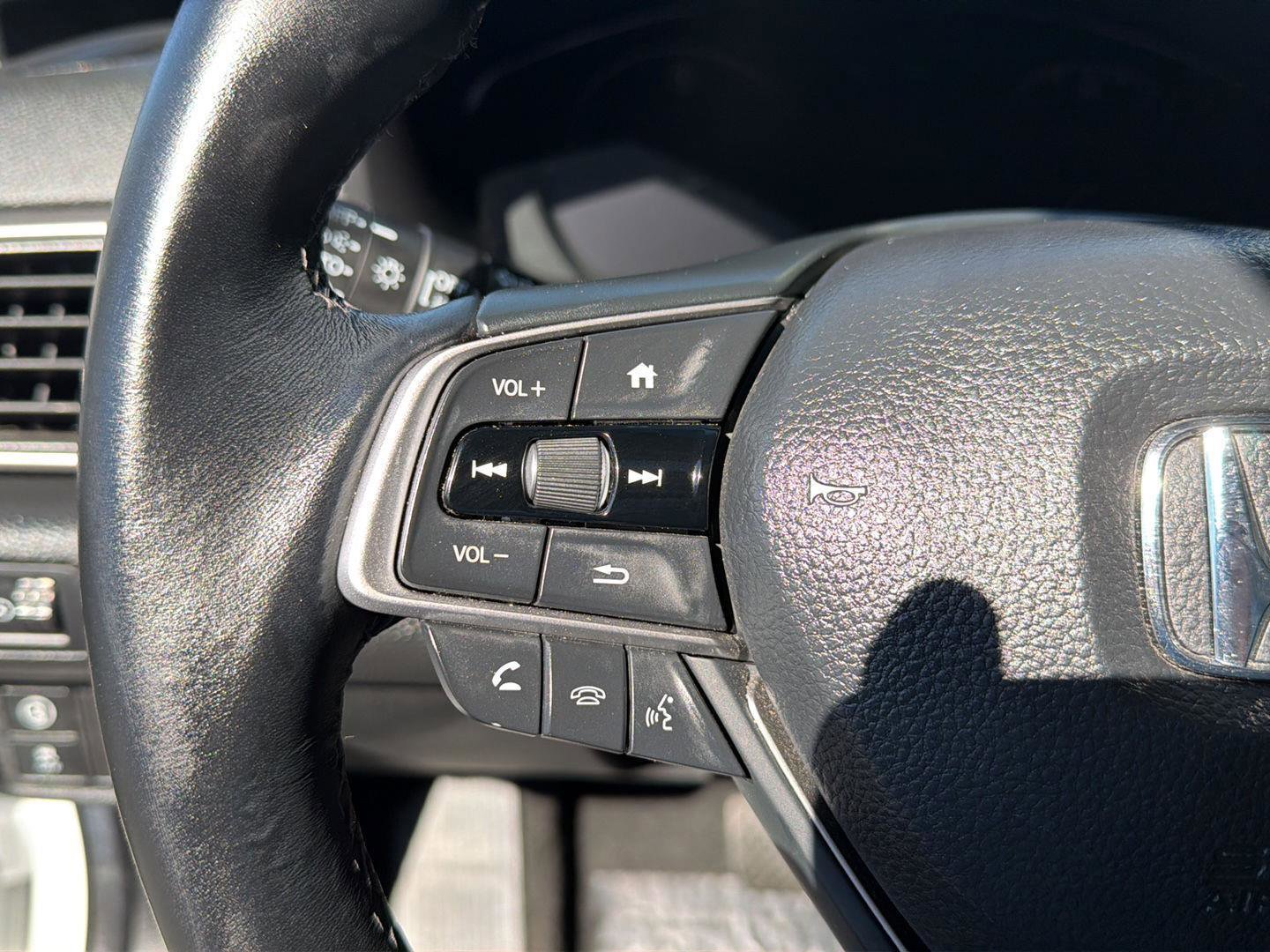 Used 2019 Honda Accord EX-L image 20