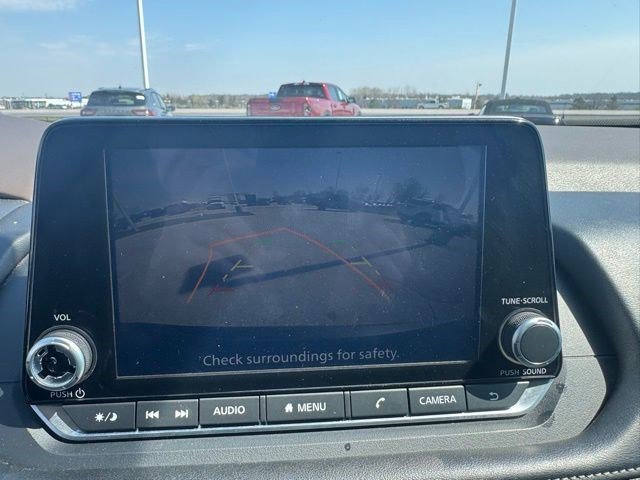 Used 2023 Nissan Rogue S image 20