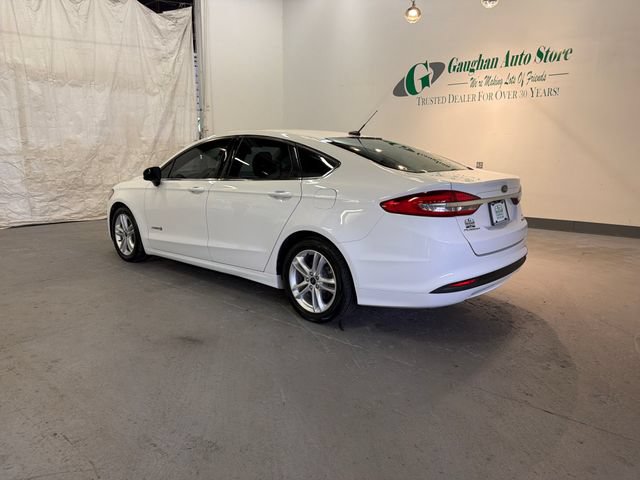 Used 2018 Ford Fusion SE FWD image 4