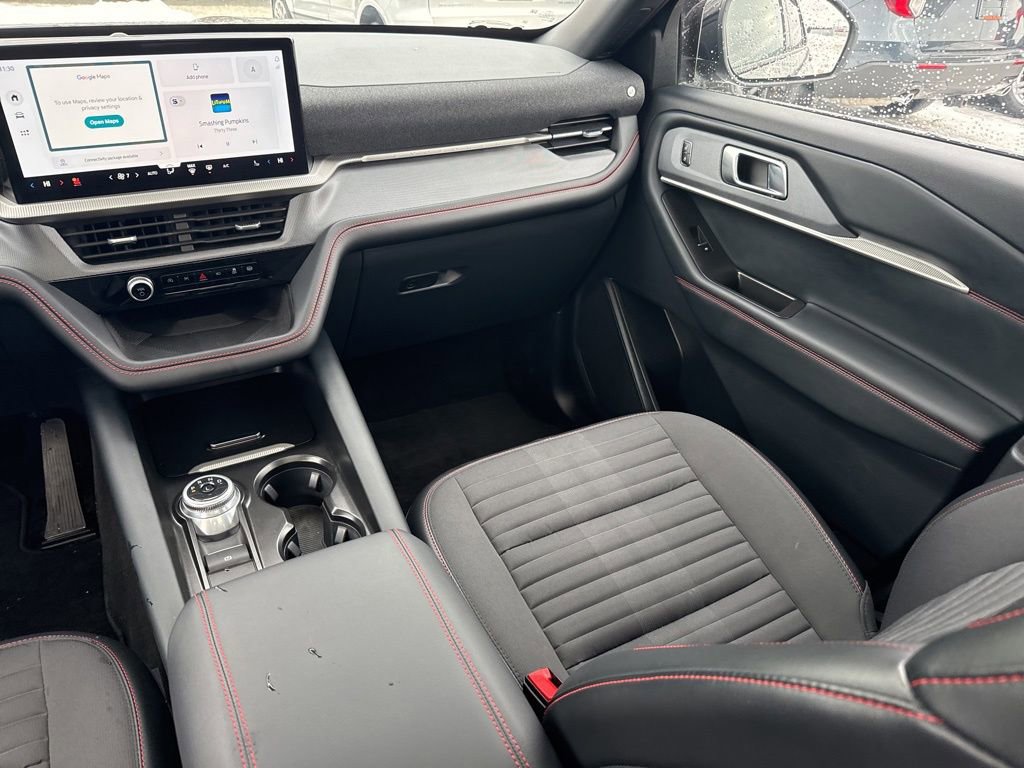 Used 2025 Ford Explorer ST-Line image 13