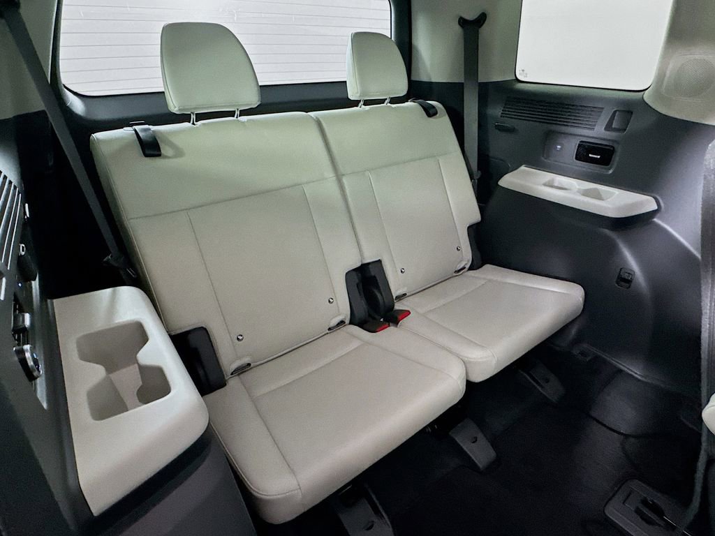 Used 2025 Hyundai Santa Fe Calligraphy image 35