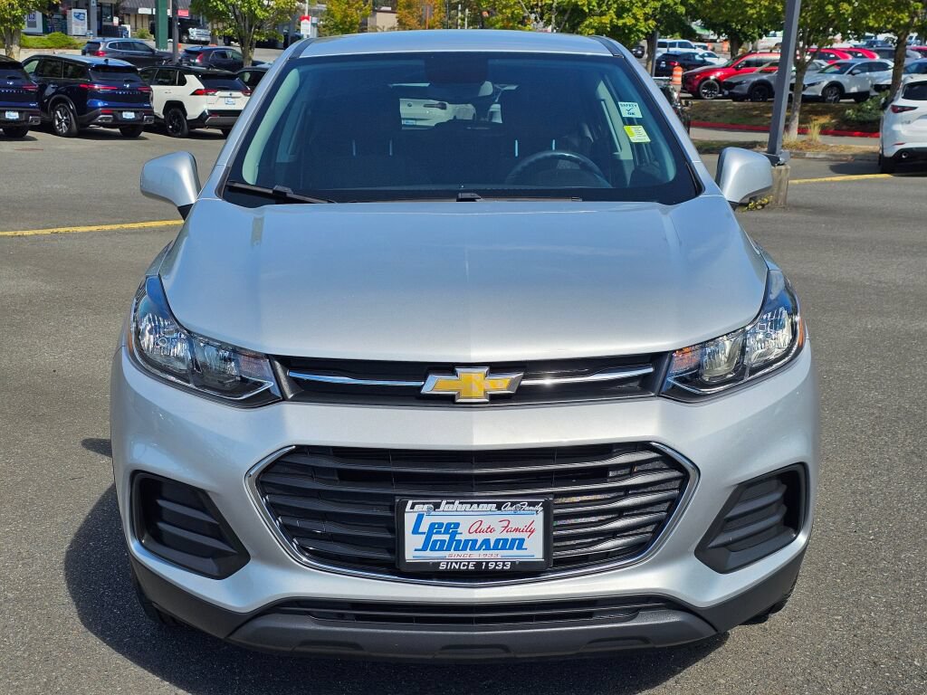 Used 2020 Chevrolet Trax LS w/ Tint and Cruise Package AWD/4WD image 2