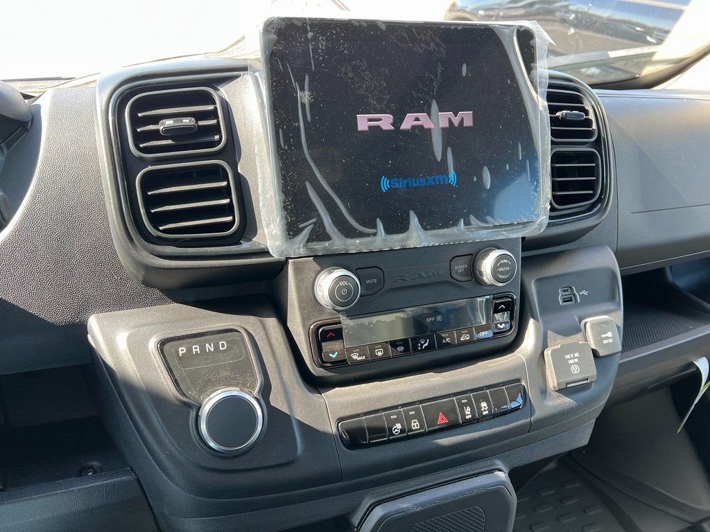 New 2024 RAM ProMaster 3500 w/ Delivery Van Package FWD image 19