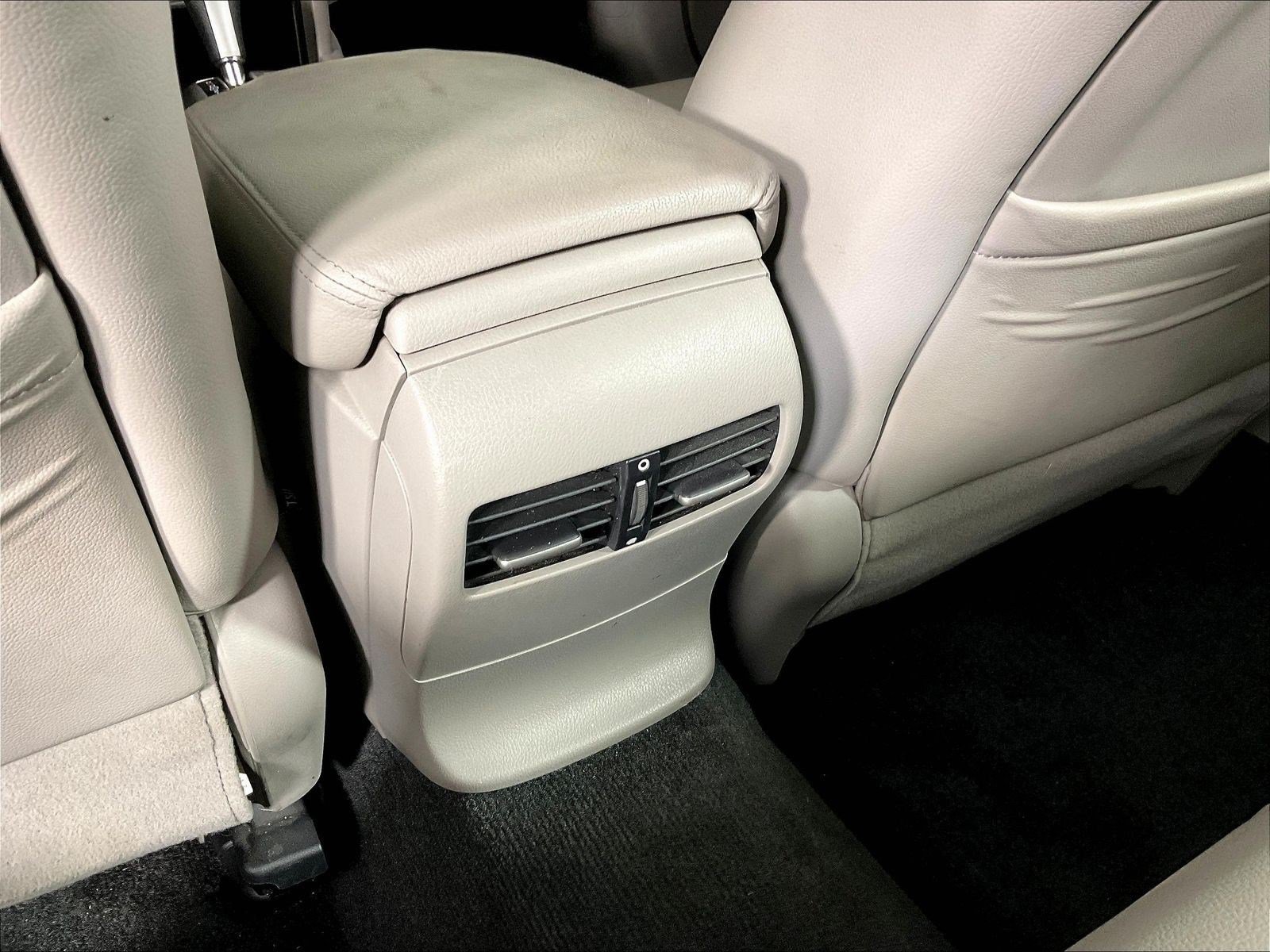 Used 2012 Honda Accord EX-L image 10