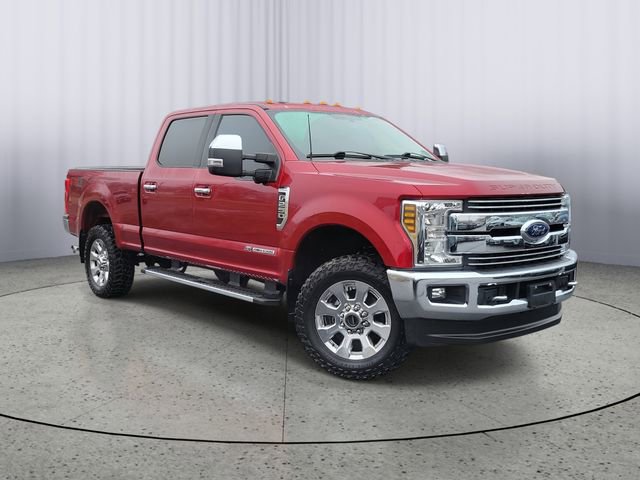 Used 2018 Ford F250 Lariat w/ Chrome Package image 1