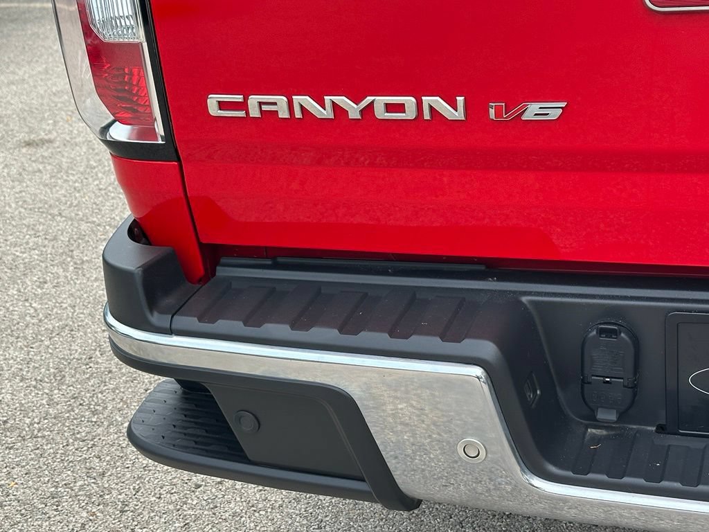 Used 2019 GMC Canyon SLT w/ Trailering Package AWD/4WD image 16