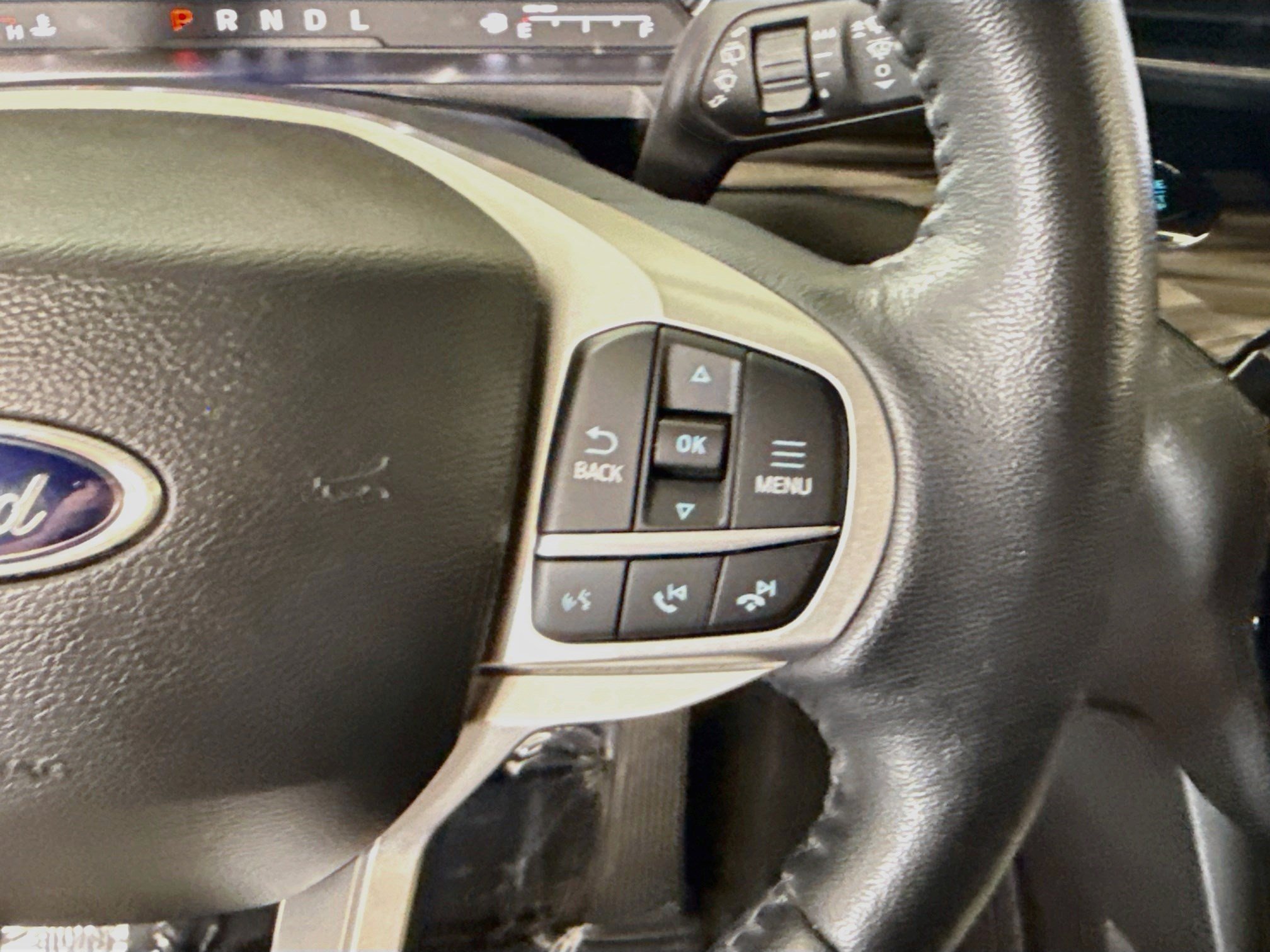 Used 2023 Ford Explorer Limited AWD/4WD image 15