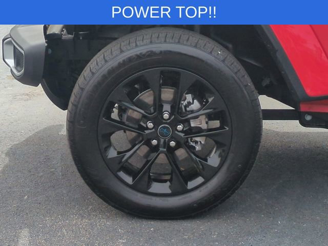 Used 2025 Jeep Wrangler Unlimited Sahara w/ Safety Group image 10