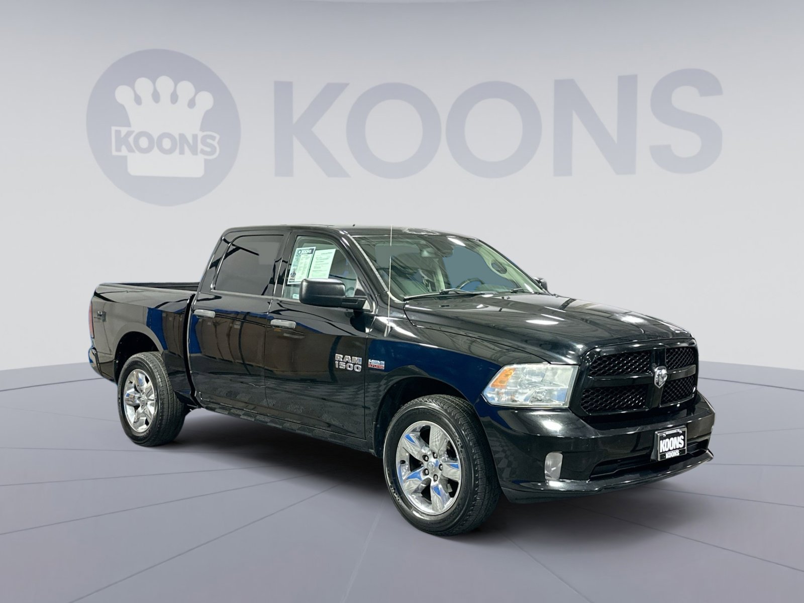 Used 2015 RAM 1500 Express image 10