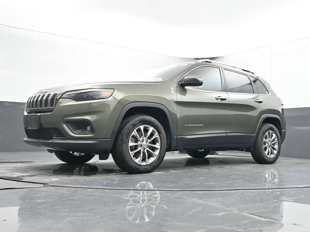 Used 2019 Jeep Cherokee Latitude Plus w/ Comfort/Convenience Group AWD/4WD image 27