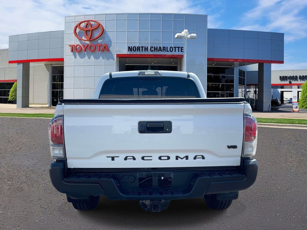 Used 2022 Toyota Tacoma TRD Off-Road AWD/4WD image 7